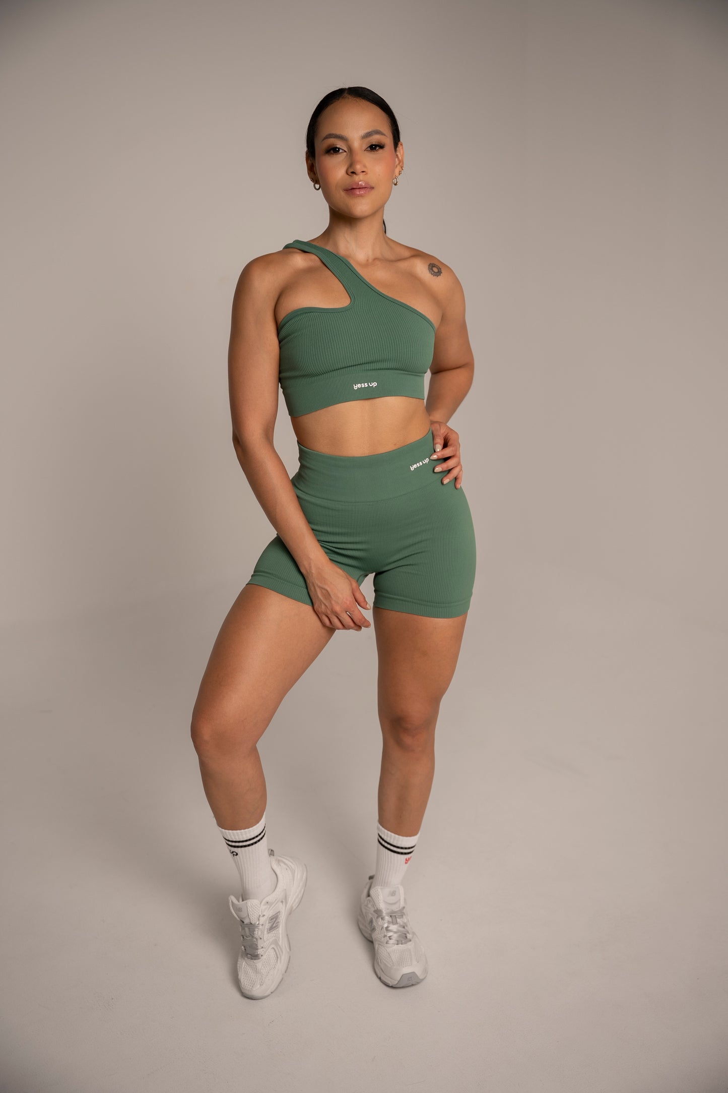 Set Saturno Verde Olivo